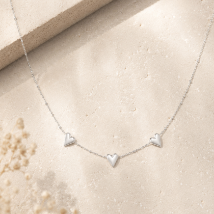 Silver Glow Necklace Heart silver necklace with three hearts